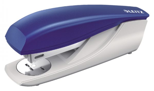 55000035 - LEITZ/ESSELTE Nietmachine Kunststof no: 5500 Blauw 1st
